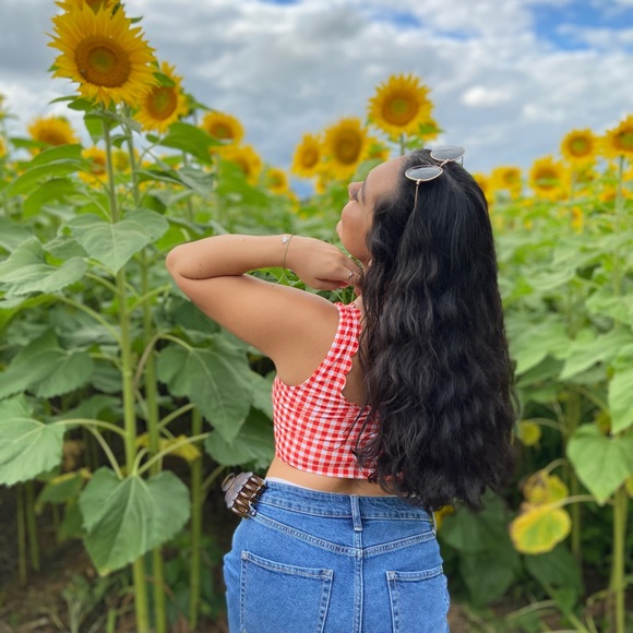 Meet your Posher, Alexia - Picture 2 of 2